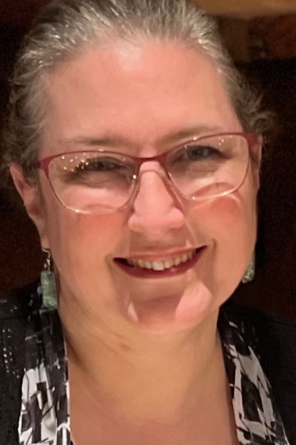 Cruise Brothers Travel Agent Denise Sanders